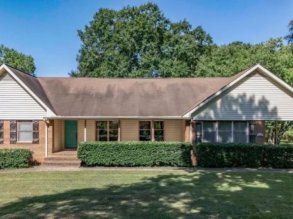 5586 Cave Springs Rd, Douglasville, GA 30134