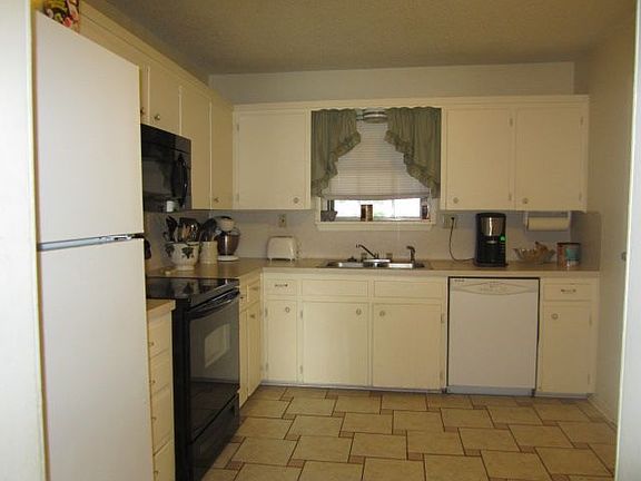 3rd image of 1011 S 29th St