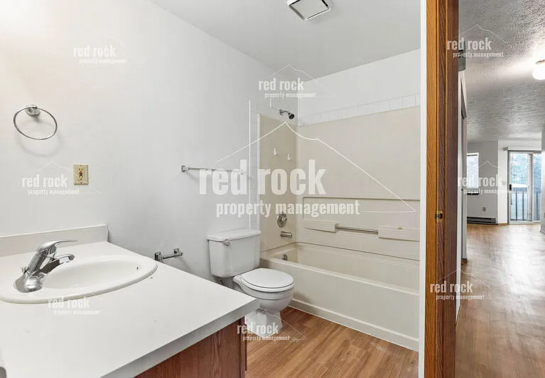 4733 N Sullivan Rd — Photo 13