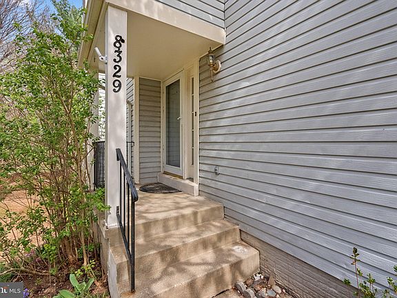 2nd image of 8329 Crooked Pine Ct