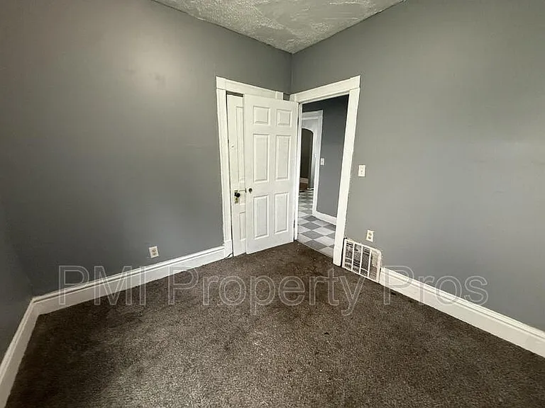 1415 N 37th St — Photo 21