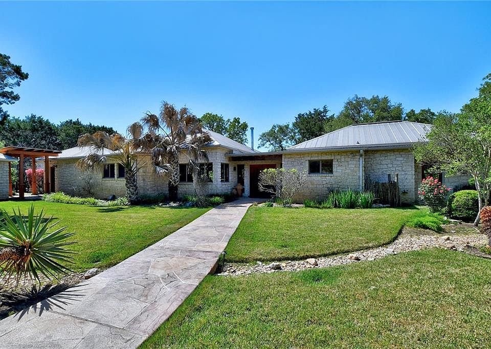 1st image of 700 Enchanted Oaks Dr