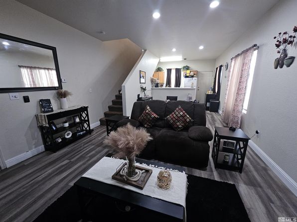 reno-nevada-449131644 picture