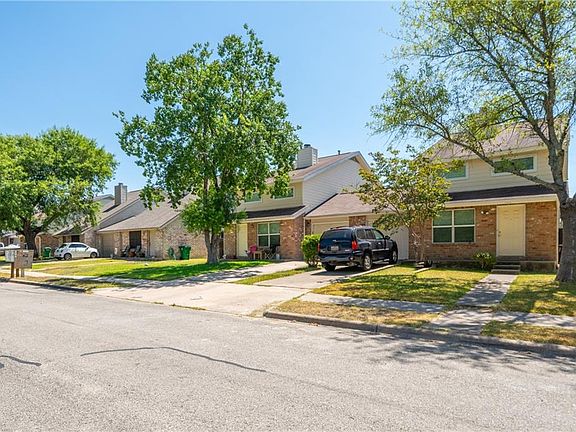 3rd image of 703 Valley View Dr #A & B