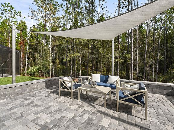 Photos are representative of the model home.