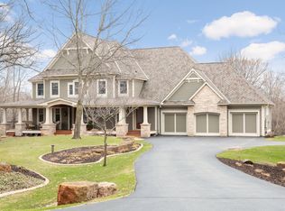 21610 Monterey Ave, Lakeville, MN 55044
