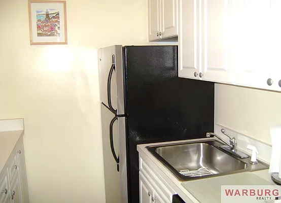 Sold by Warburg | media 21