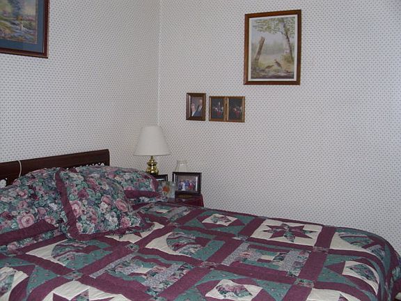 5th image of 2240 Todd Ln