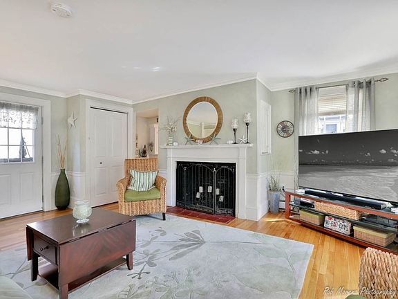 4th image of 57 Boardman St #3