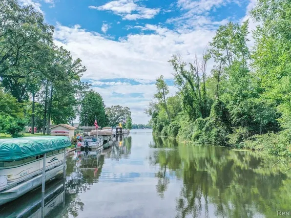 0 Torrey Beach Dr, Fenton, MI 48430