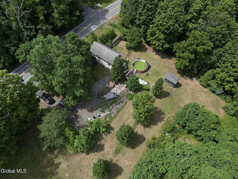 5th image of 408 W Mountain Road