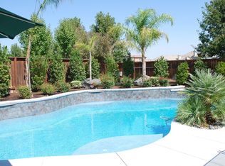 10594 E Hanalei Bay, Clovis, CA