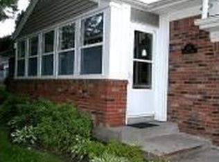 106 Eastdale Dr, Howell, MI 48843