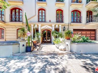 353 S Reeves Dr UNIT 302, Beverly Hills, CA 90212