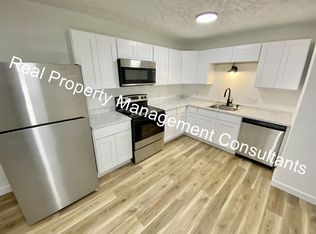 2203 Twin Oaks Dr #70, Harrisonville, MO 64701