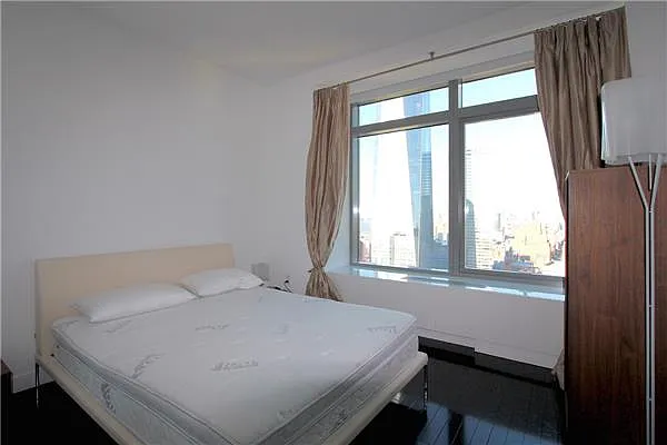 Rented by Platinvm Property Group New York | media 17