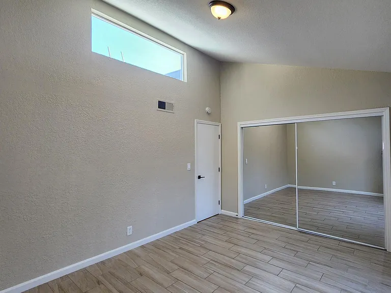 2222 I St #13 — Photo 22