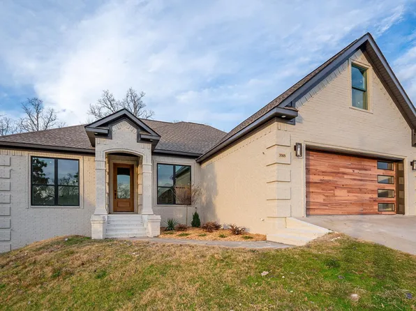 3305 Village East Dr, North Little Rock, AR 72120