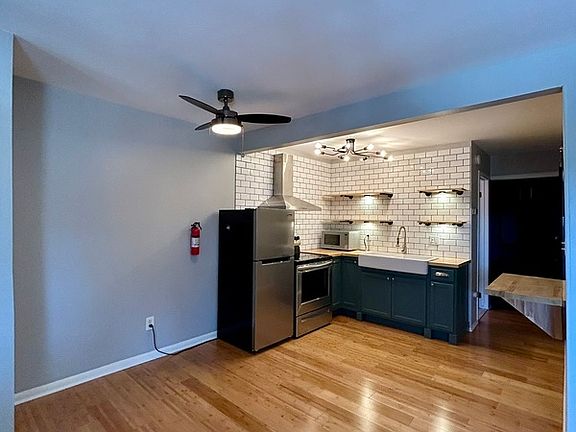 5th image of 3414 13th St #3418