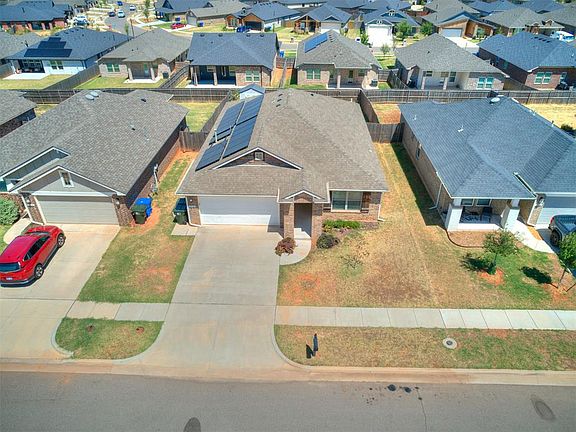 4th image of 713 Blue Fish Ct