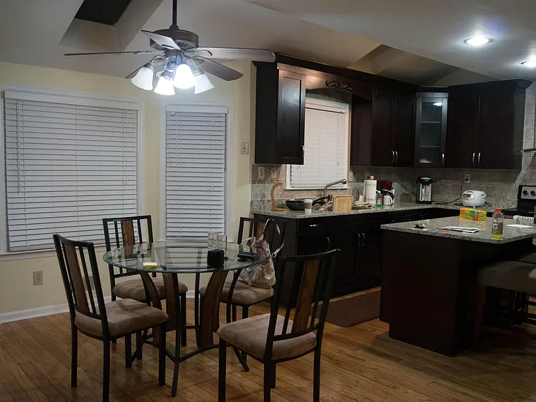 999 Bridgegate Dr NE — Photo 5