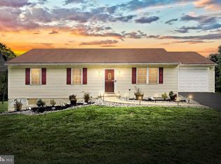 10 Edith Dr, Windsor, PA 17366