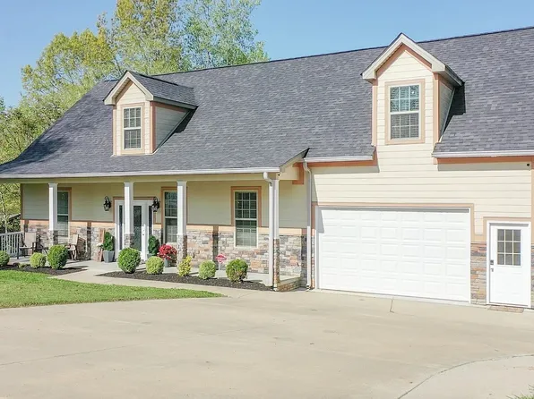 90 Holly Tree Dr, Estill Springs, TN 37330