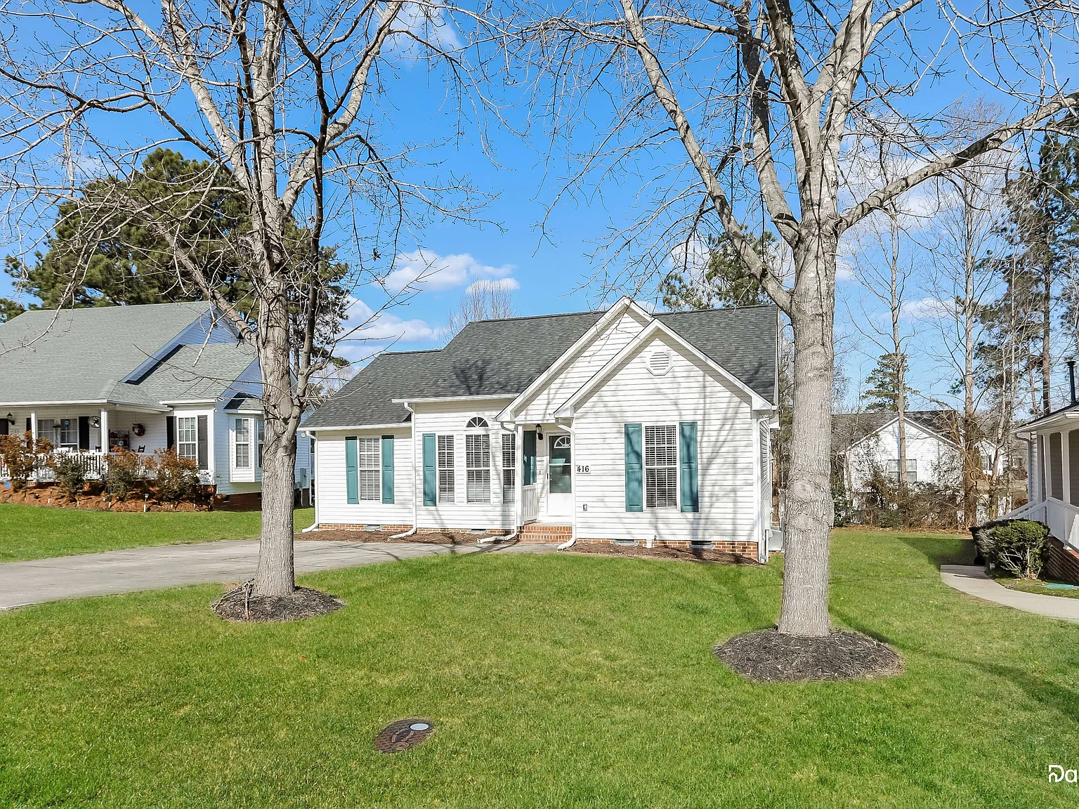 3 bed, 2.0 bath, 1243 sqft, $1,800 — Photo 3