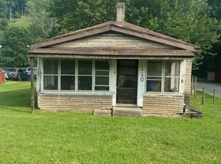 110 Cross Creek Rd, Avella, PA 15312