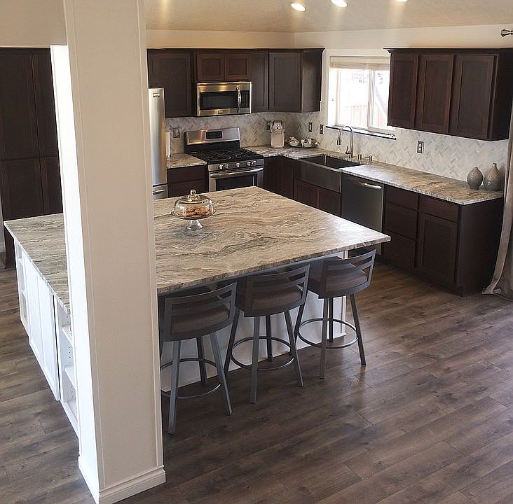 2nd image of 16013 E Renz Dr