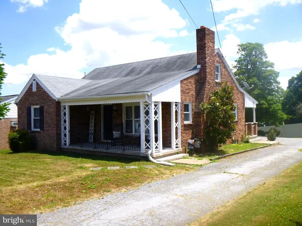 120 E Chestnut St, Red Lion, PA 17356