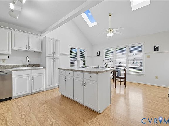 2nd image of 8132 Kiwi Ln