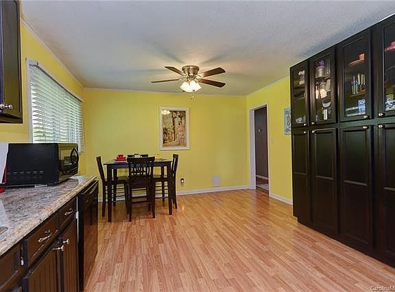 4th image of 1625 Rhonda Dr