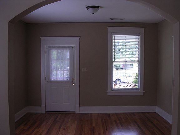 3rd image of 1770 Crump Ave