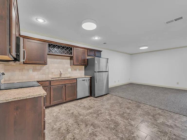 5407 N Hickory St — Photo 4