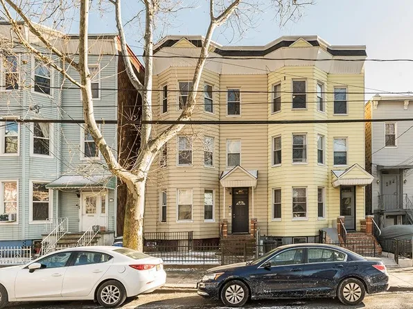 126 Chestnut Ave, Jersey City, NJ 07306