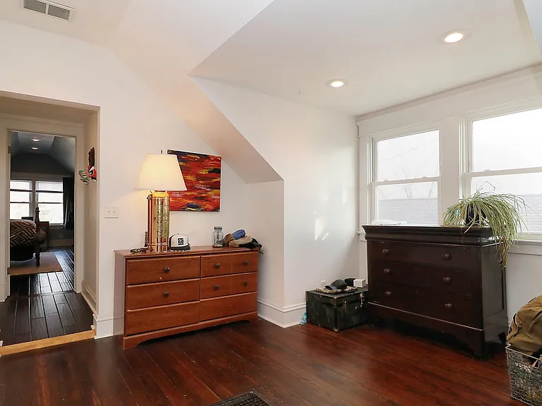 4154 State Line Rd — Photo 17