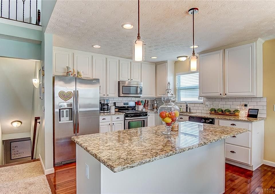 1st image of 4248 Bergamot Dr