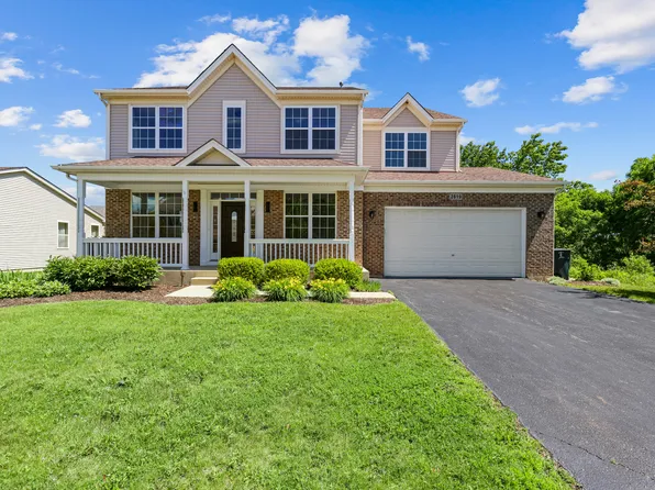 2819 Sweet Clover Way, Wauconda, IL 60084