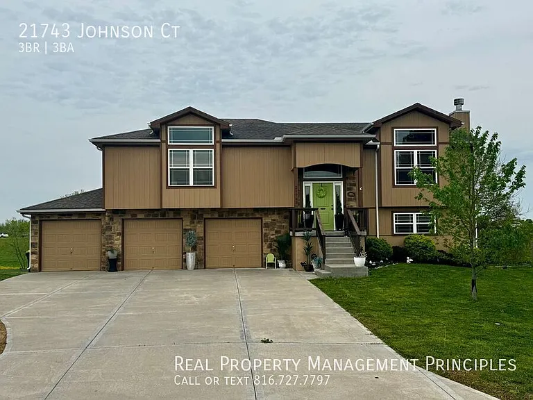 21743 Johnson Ct — Photo 1