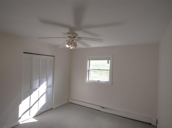 92 N Creek Rd