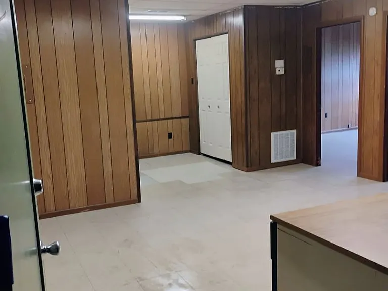 34 E Main St — Photo 17