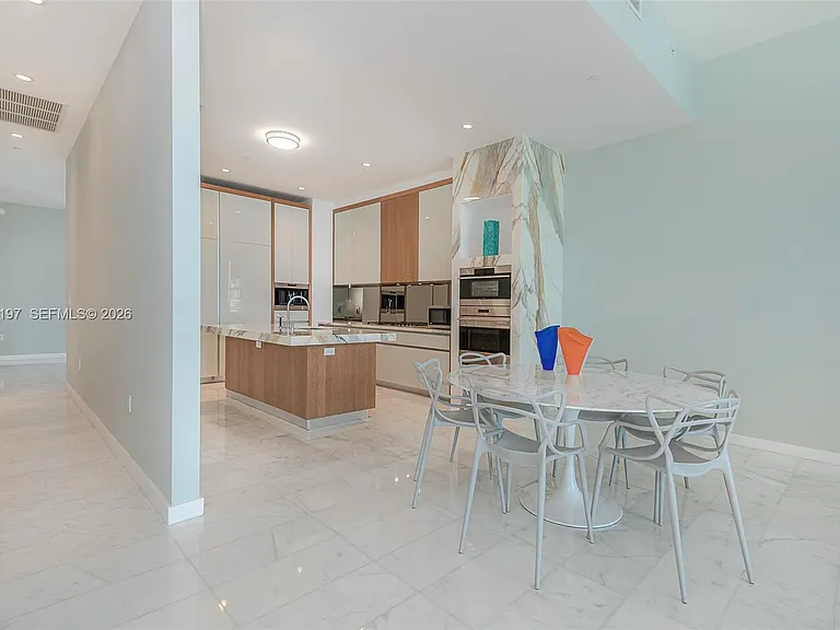 2821 S Bayshore Dr #7B — Photo 9