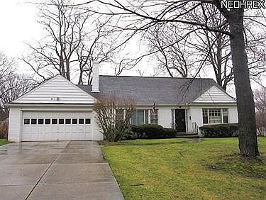 1st image of 561 Palisades Dr