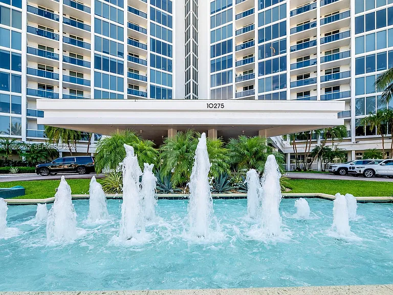 10275 Collins Ave #1107 — Photo 21