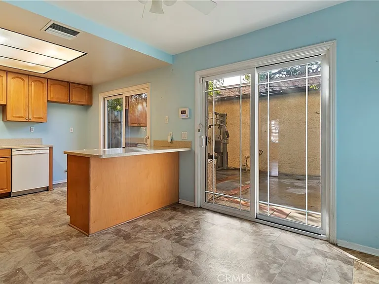 8707 Cedros Ave #7 — Photo 10