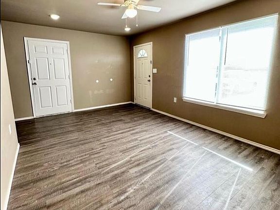 3rd image of 1319 E 16th St