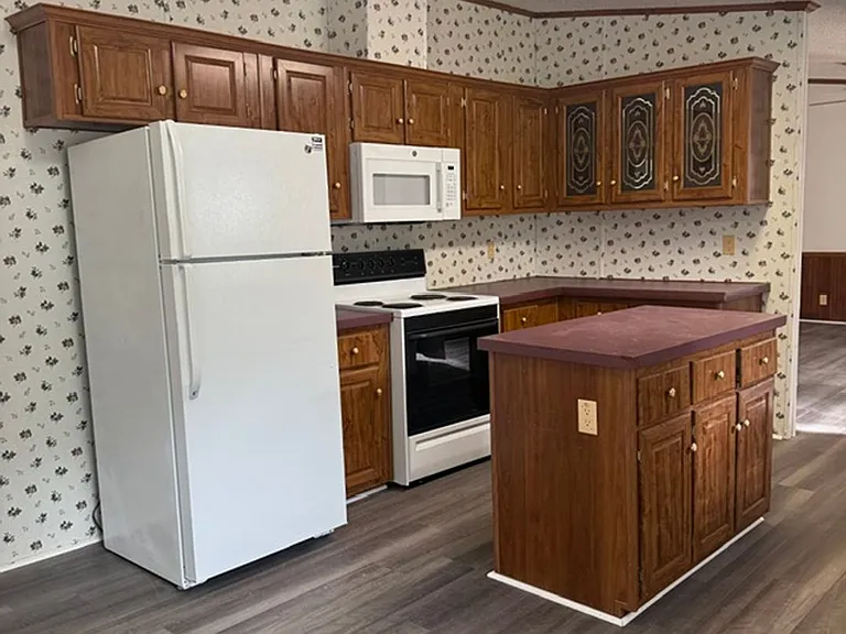 726 Crawfordville Hwy — Photo 3