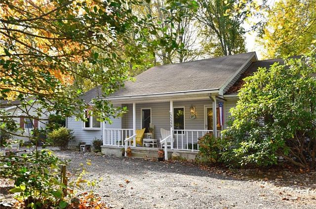 1st image of 33359 Woodland Cir