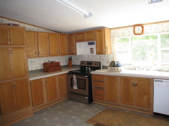 2nd image of 190 Brown Dr SE